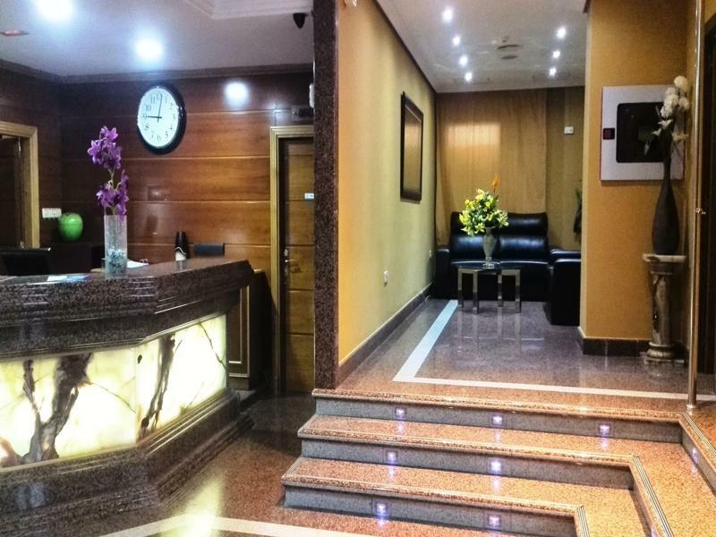 乌马内斯酒店 外观 照片